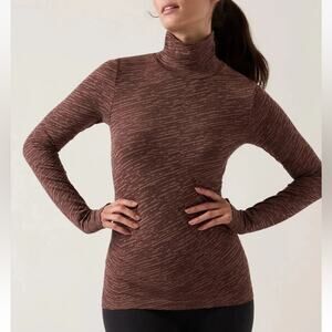 NWT Athleta Flurry Seamless Turtleneck "Wren Rustic Beige" Size XS